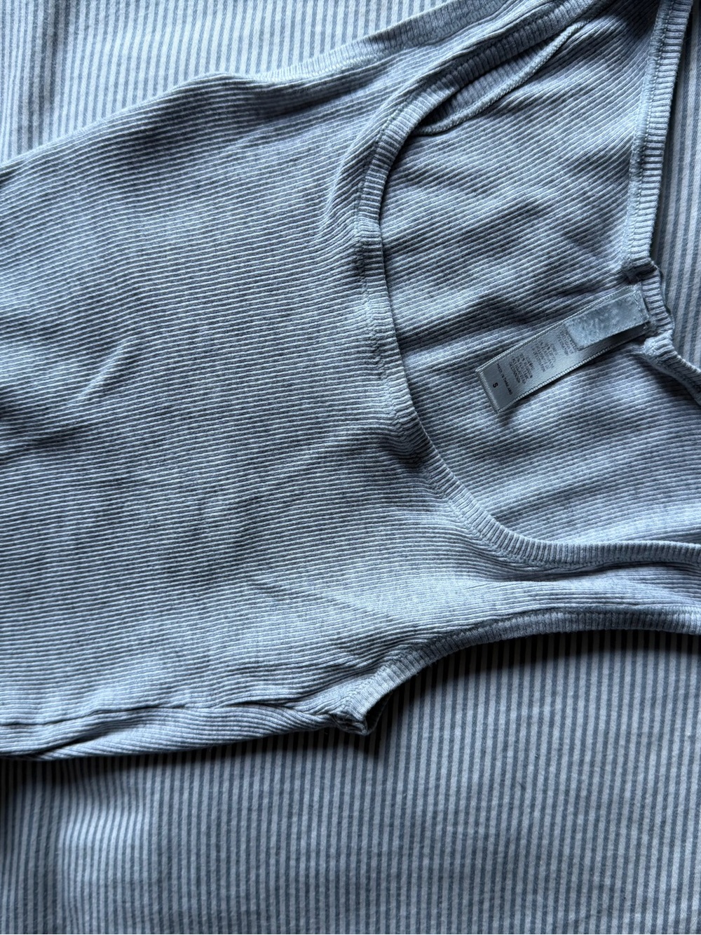 Skims grey tank